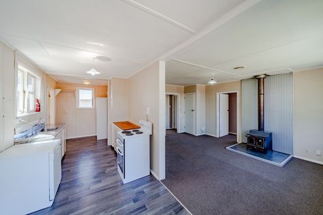 Photo of property in 15 Porritt Place, Waipukurau, 4200