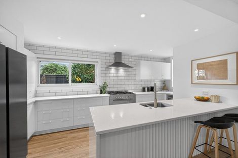 Photo of property in 2 Celia Street, Redcliffs, Christchurch, 8081