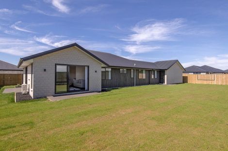 Photo of property in 57 Northmoor Boulevard, Rolleston, 7615