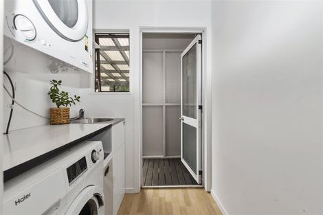 Photo of property in 24 Grayson Avenue, Mangakakahi, Rotorua, 3015