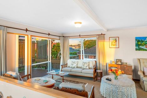 Photo of property in 76a Lake Road, Narrow Neck, Auckland, 0624