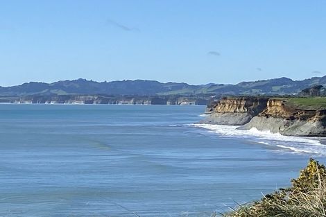 Photo of property in 1119 Main Road North, Onaero, Urenui, 4383