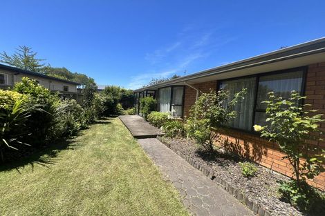 Photo of property in 262 Riccarton Road, Upper Riccarton, Christchurch, 8041