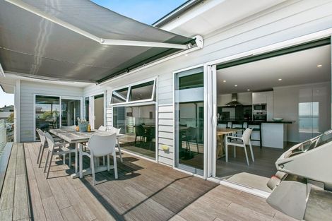 Photo of property in 9a Bayly Road, Moturoa, New Plymouth, 4310