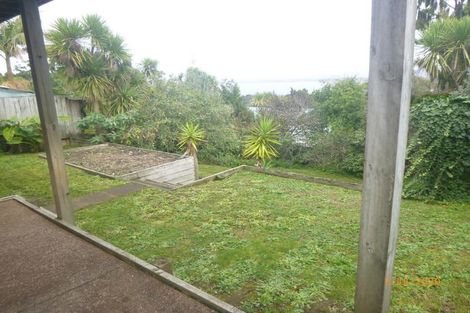 Photo of property in 17 Sea Vista Avenue, Beach Haven, Auckland, 0626