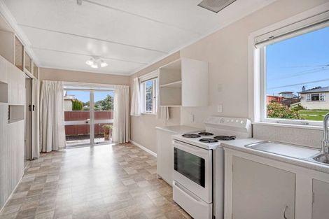 Photo of property in 10 Burns Street, Tawhero, Whanganui, 4501