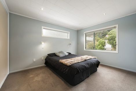 Photo of property in 11 Southern Cross Crescent, Island Bay, Wellington, 6023