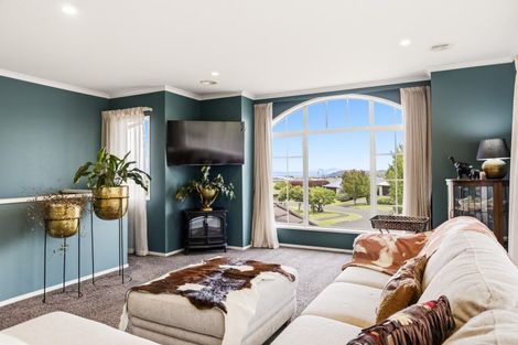Photo of property in 11 Carpentras Way, Nukuhau, Taupo, 3330