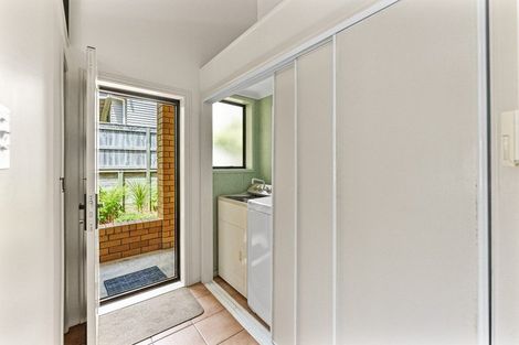 Photo of property in 24 Rossiter Crescent, Lynmouth, New Plymouth, 4310