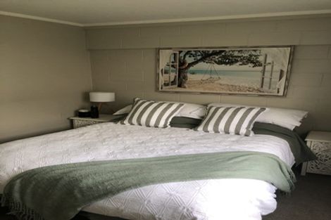 Photo of property in 4 Four Trees, Cockle Bay, Auckland, 2014