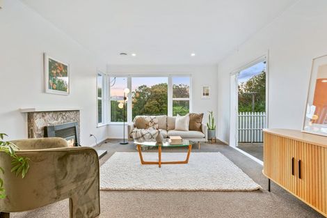 Photo of property in 1 Sussex Terrace, Riverhead, 0820