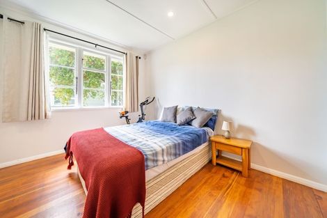 Photo of property in 16 Sladden Street, Naenae, Lower Hutt, 5011