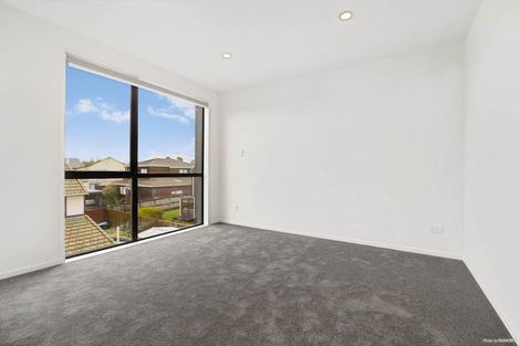 Photo of property in 24d Tomintoul Place, Highland Park, Auckland, 2010