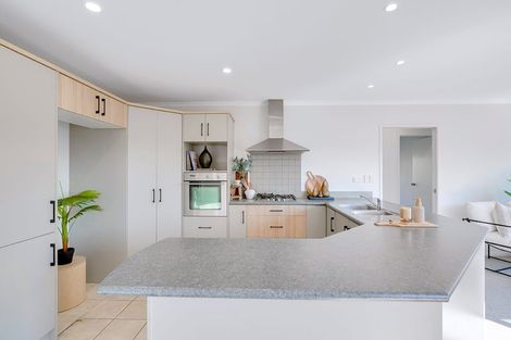 Photo of property in 99 Rototuna Road, Rototuna, Hamilton, 3210