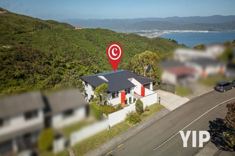 Photo of property in 68 Baylands Drive, Newlands, Wellington, 6037
