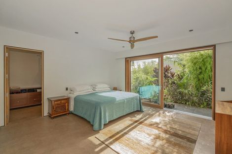 Photo of property in 6 Robinson Road, Whitianga, 3510