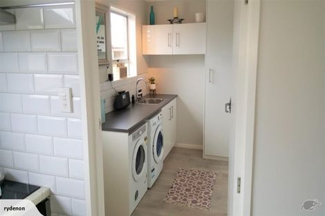 Photo of property in 16b Royal Crescent, Saint Kilda, Dunedin, 9012