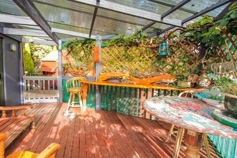 Photo of property in 39 Chamari Close, Titirangi, Auckland, 0604