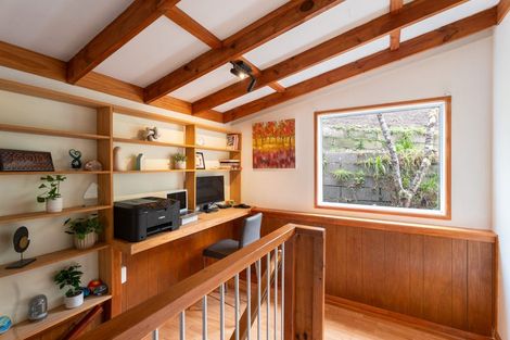 Photo of property in 15 Te Kiteroa Grove, Churton Park, Wellington, 6037