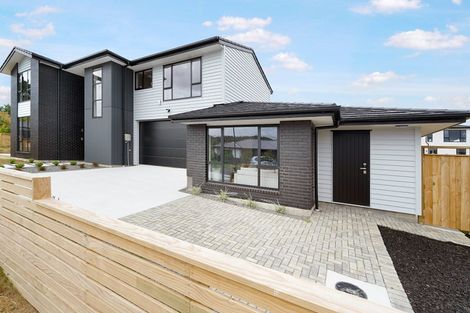 Photo of property in 19 Paihere Street, Huapai, 0810