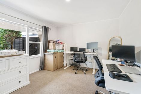 Photo of property in 1/1 Broadview Place, Howick, Auckland, 2014