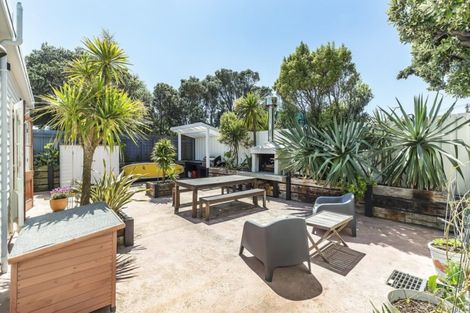 Photo of property in 68a Lyall Parade, Lyall Bay, Wellington, 6022