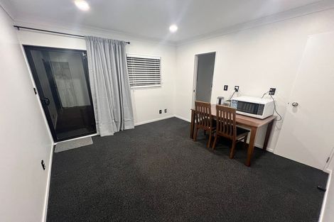 Photo of property in 20 Stephanie Close, Glenfield, Auckland, 0629