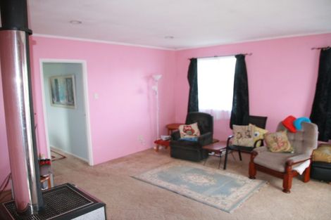 Photo of property in 203 Corbett Road, Paraite, New Plymouth, 4373