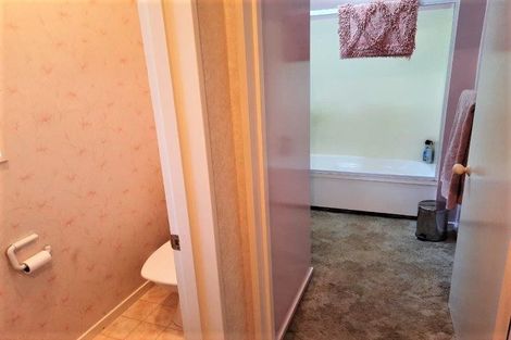 Photo of property in 52 Middlepark Road, Sockburn, Christchurch, 8042