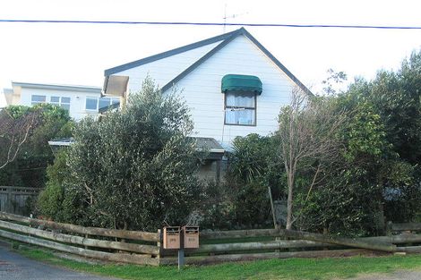 Photo of property in 21a Nathan Avenue, Paraparaumu Beach, Paraparaumu, 5032