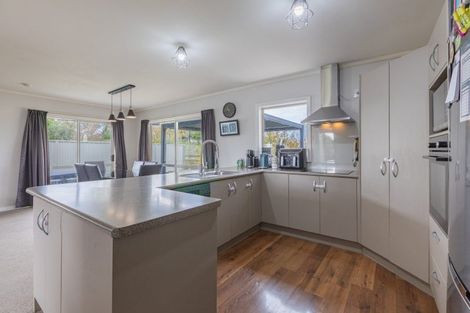 Photo of property in 14 Parkland Drive, Waipawa, 4210