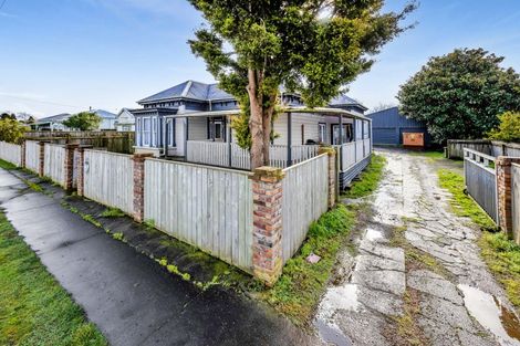 Photo of property in 24 Tayler Street, Eltham, 4322