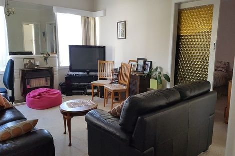 Photo of property in 1/19 Huron Street, Takapuna, Auckland, 0622