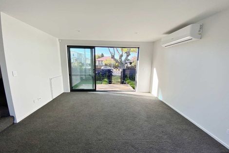 Photo of property in 2/60 Linwood Avenue, Linwood, Christchurch, 8011