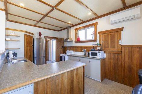 Photo of property in 7b French Street, Moturoa, New Plymouth, 4310