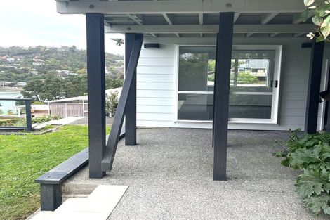 Photo of property in 52 Seaview Road, Paremata, Porirua, 5024