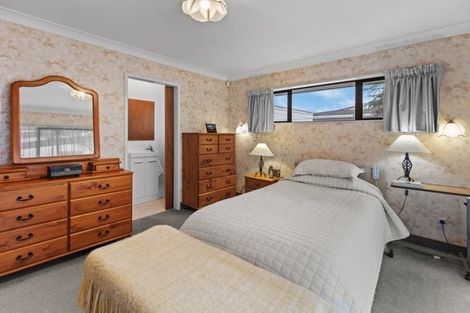 Photo of property in 156 Heretaunga Street, Palmerston North, 4414