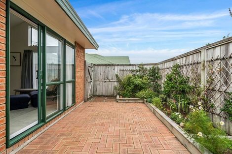 Photo of property in Miramar Villas, 22/3u Byron Street, Miramar, Wellington, 6022