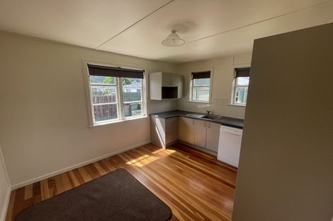 Photo of property in 352 Cambridge Terrace, Naenae, Lower Hutt, 5011