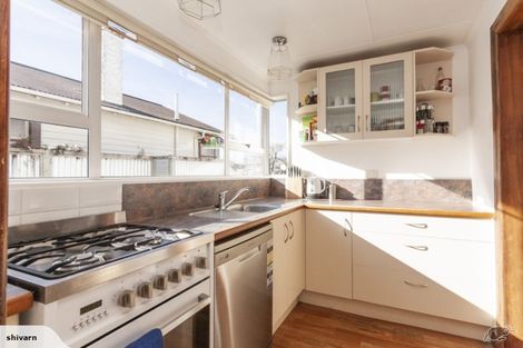 Photo of property in 11 Chelwood Street, Takaro, Palmerston North, 4412