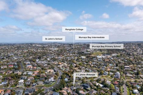 Photo of property in 5 Lyons Avenue, Murrays Bay, Auckland, 0630