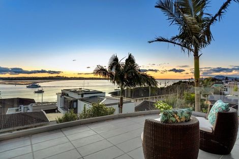 Photo of property in 5a Bucklands Beach Road, Bucklands Beach, Auckland, 2012