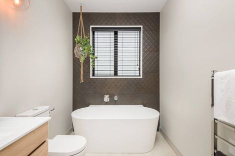 Photo of property in 20c Winfield Road, Kumeu, 0810