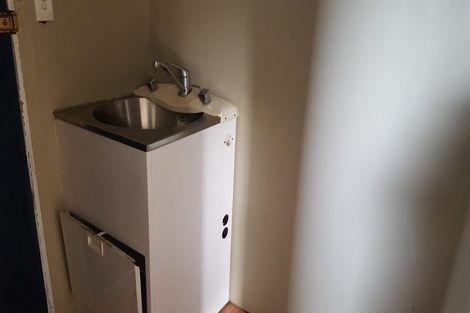 Photo of property in 6 Rhine Place, Weymouth, Auckland, 2103