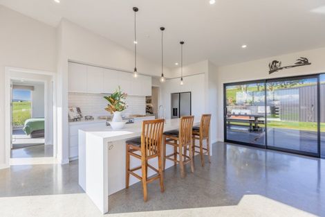 Photo of property in 375c Maharakeke Road, Waipukurau, 4281