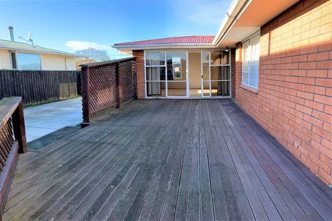 Photo of property in 42 Inwoods Road, Parklands, Christchurch, 8083