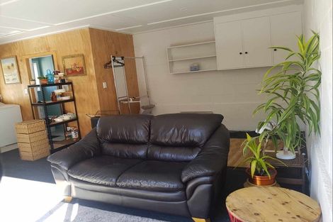 Photo of property in 5 Miramar North Road, Miramar, Wellington, 6022