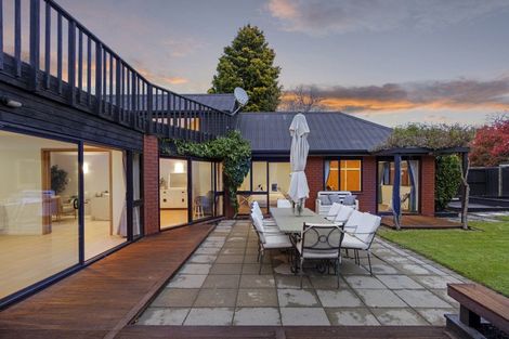 Photo of property in 35 Corfe Street, Ilam, Christchurch, 8041