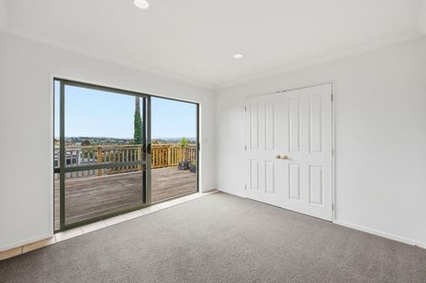 Photo of property in 17a Cherry Tree Place, Massey, Auckland, 0614