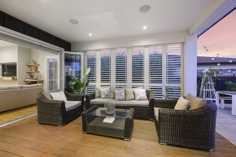 Photo of property in 37 Pohutukawa Parade, Riverhead, 0820